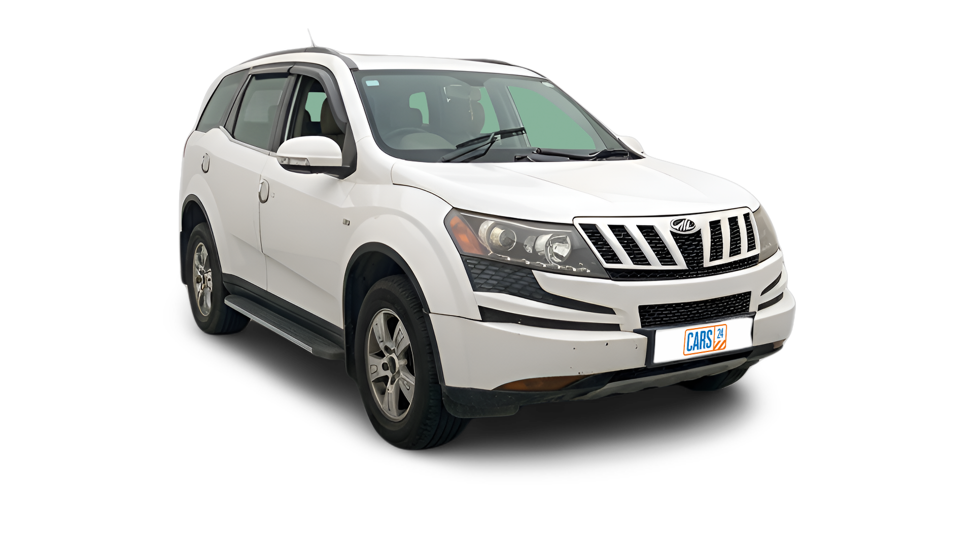 Mahindra XUV500-img